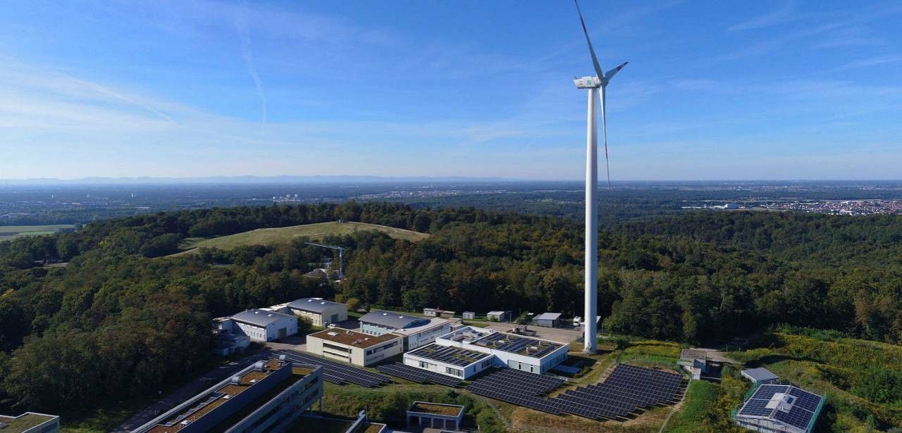 BayWa r.e. und Ampt implementieren einzigartiges System zur Direktkopplung von Photovoltaik, Windkraft und (Foto: Fraunhofer ICT)