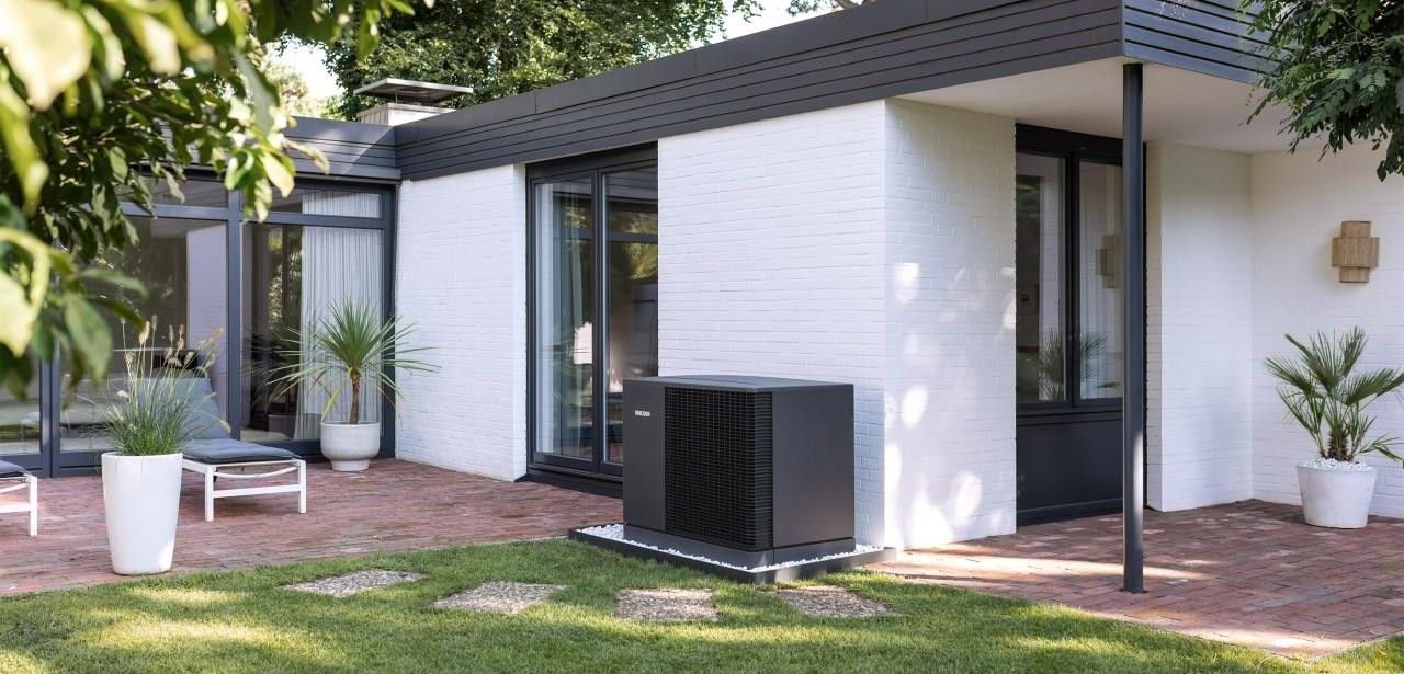 Ab Januar 2026 gelten strengere Schallschutzregeln für außenaufgestellte (Foto: Stiebel Eltron GmbH & Co. KG)